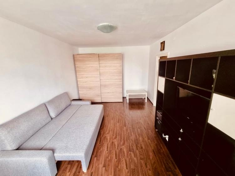 1 Decembrie - metrou, stradal, mobilată si utilată modern, renovată, libera - 2