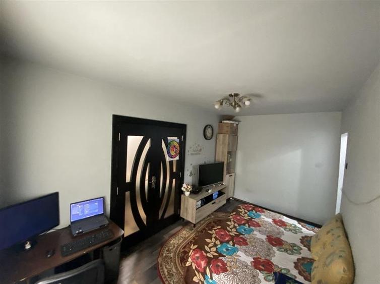 Apartament cu 2 camere nedecomandat, mobilat în Șagului