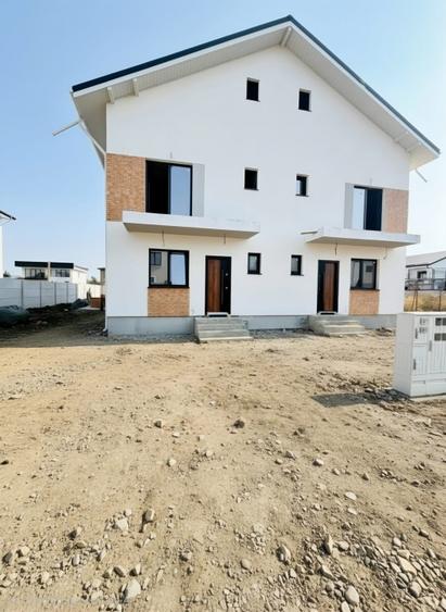 Casă cu 4 camere cu Canalizare în Bragadiru