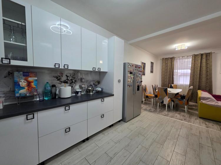 Duplex cu 4 camere cu Teren 174 Mp în Central