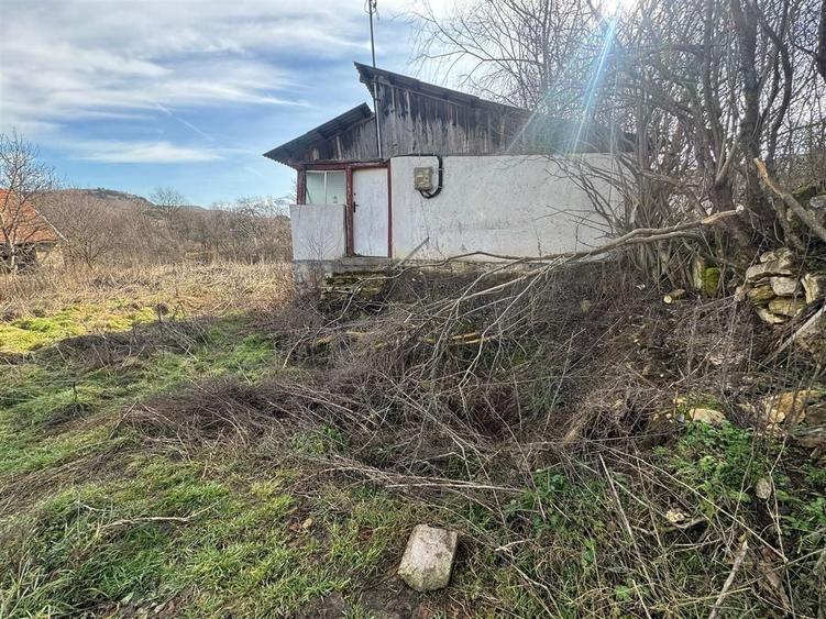 Teren Construcții intravilan de 1000 mp, în Nădășelu