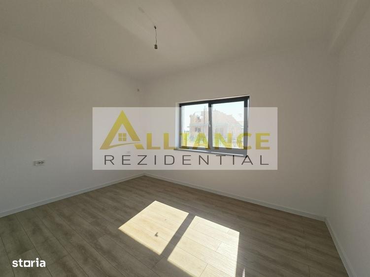 Casă cu 3 camere în Berceni