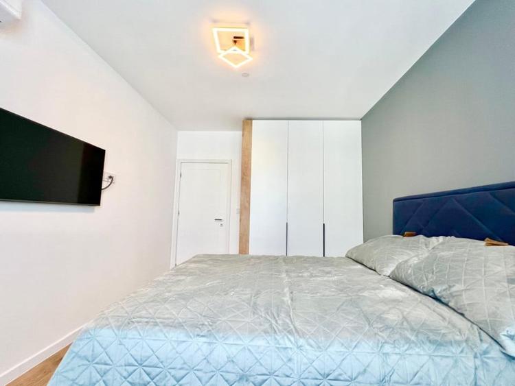 Apartament cu 2 camere semidecomandat, mobilat în Pipera