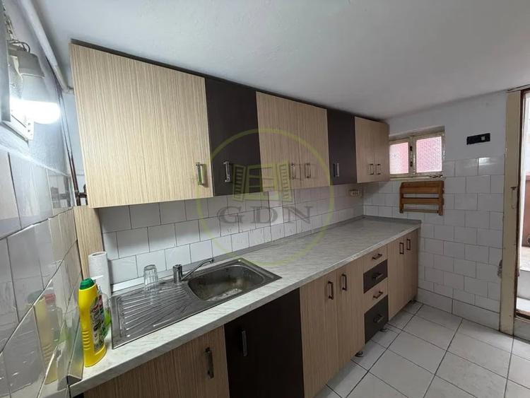 Casă individuală cu 3 camere cu Canalizare în Trei Stejari