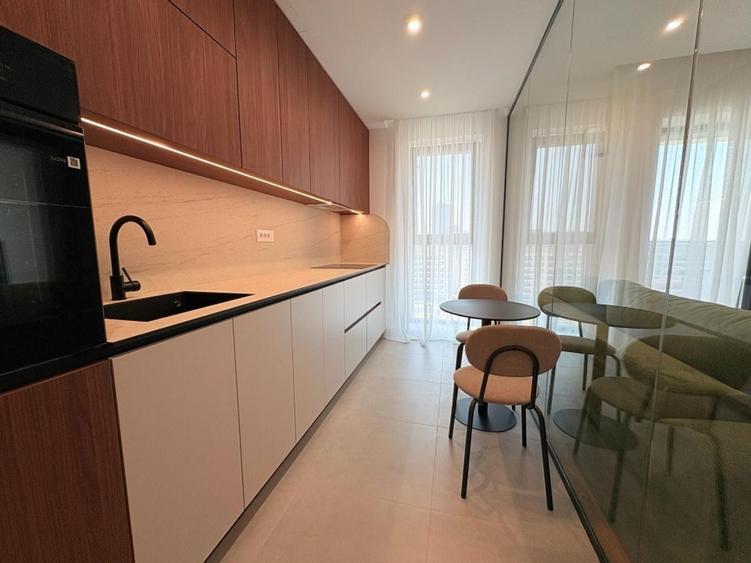 Apartament cu 2 camere decomandat în Aviației