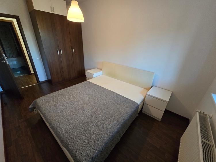 Apartament cu 2 camere decomandat în Păcii
