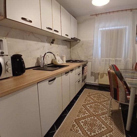 Apartament 2 camere decomandat Codlea lângă primărie - proprietar - 2