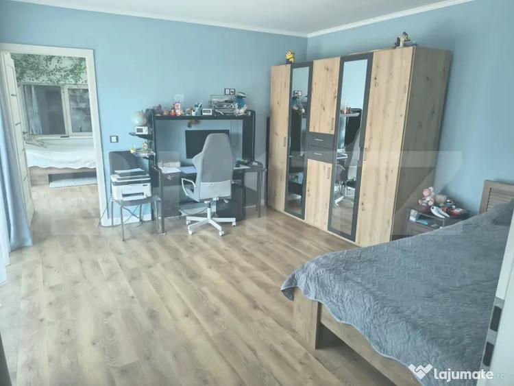 Casă cu 5 camere cu Teren 440 Mp în Central
