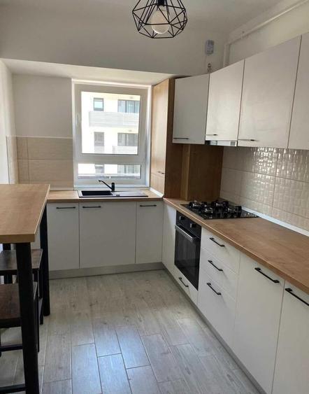 Apartament cu 2 camere decomandat, mobilat în Avantgarden