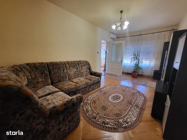 Casă cu 4 camere cu Teren 353 Mp în Central