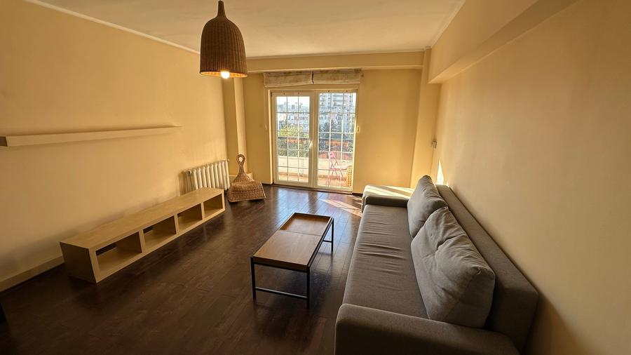 Apartament cu 3 camere semidecomandat în Mărăști
