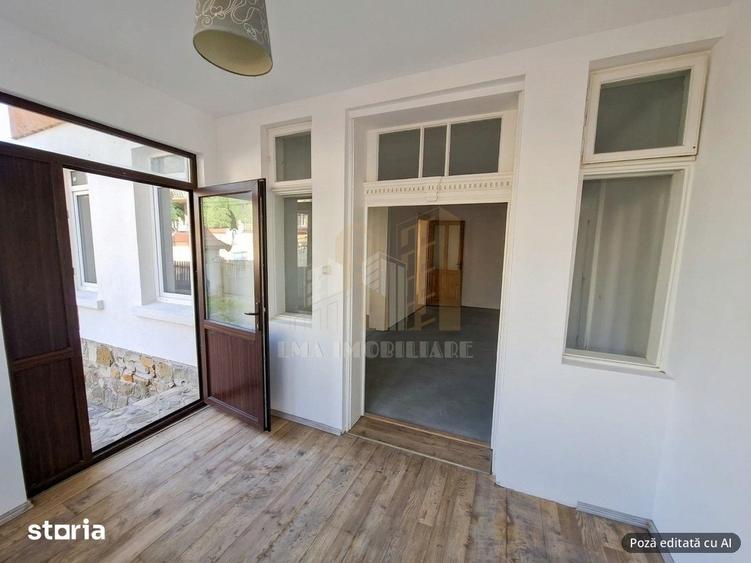 Apartament cu 2 camere decomandat în Predeal