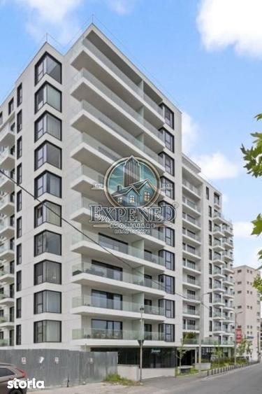 Apartament cu 2 camere semidecomandat în Văcăresti