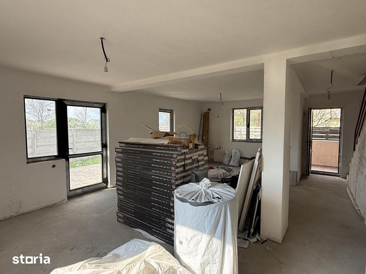 Casă cu 3 camere cu Teren 250 Mp în Dragomirești-Vale