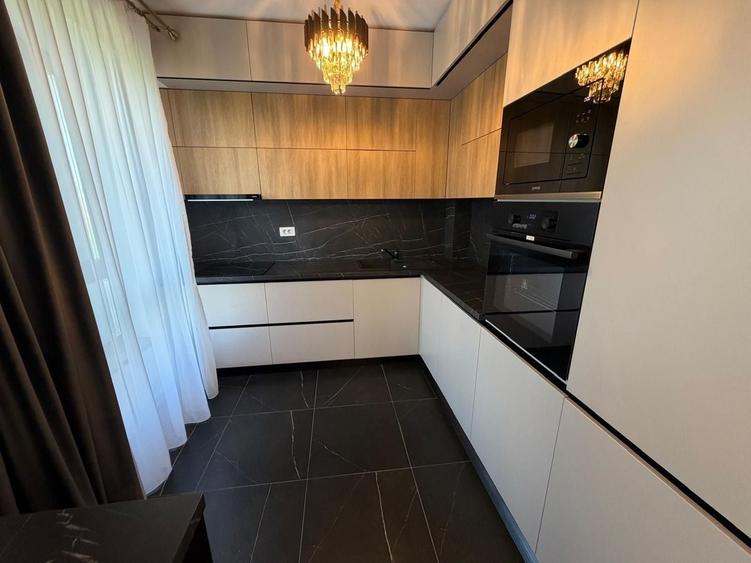 Apartament cu 3 camere în Sisești
