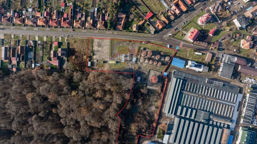 Spațiu industrial, de 23,219 mp, în Lunca Calnicului