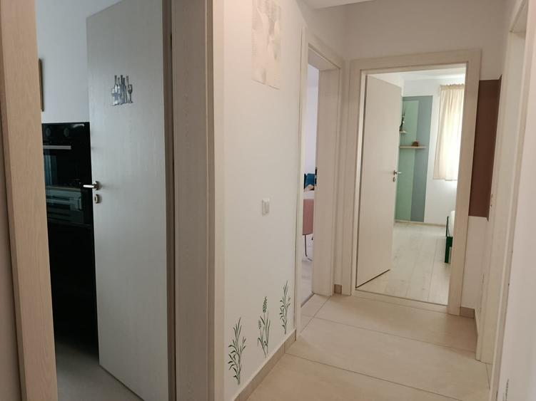 Apartament cu 2 camere decomandat, mobilat în Sălaj