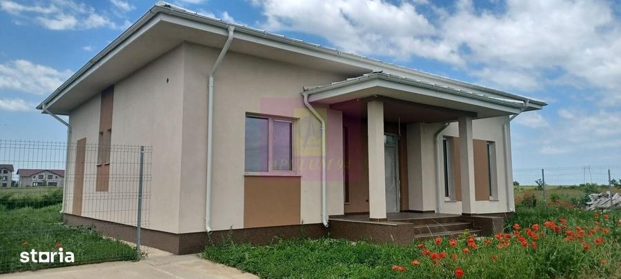 Casă cu 4 camere în Gulia