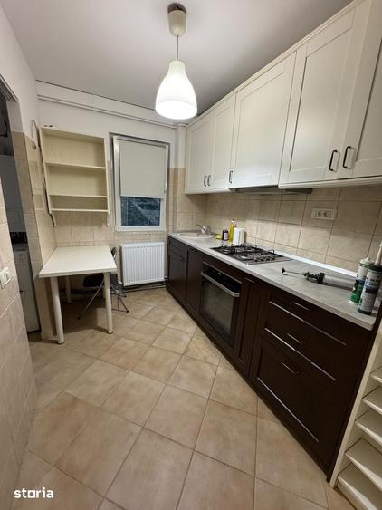 Apartament cu 2 camere semidecomandat în Podu Roș