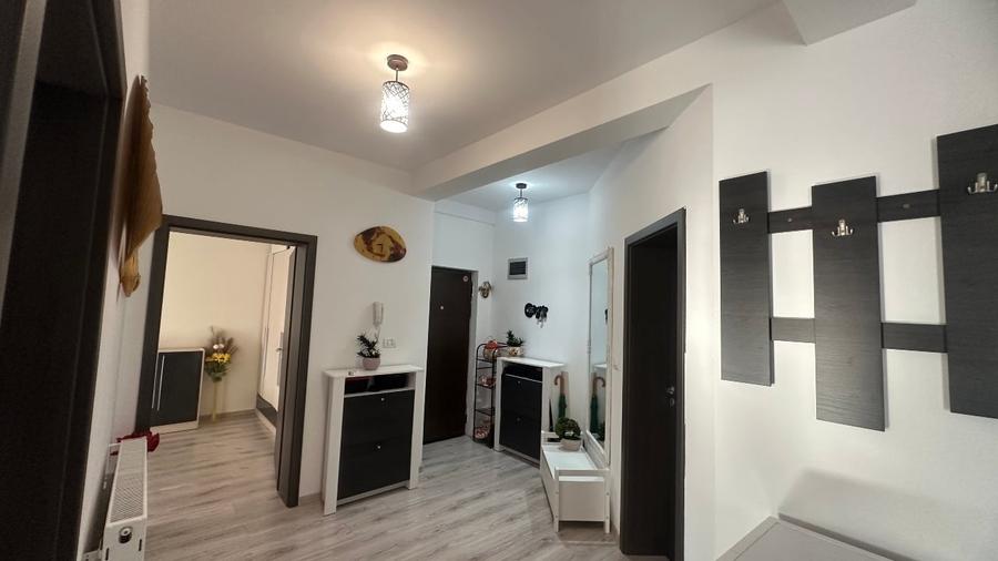 Apartament cu 3 camere decomandat, mobilat în Braytim
