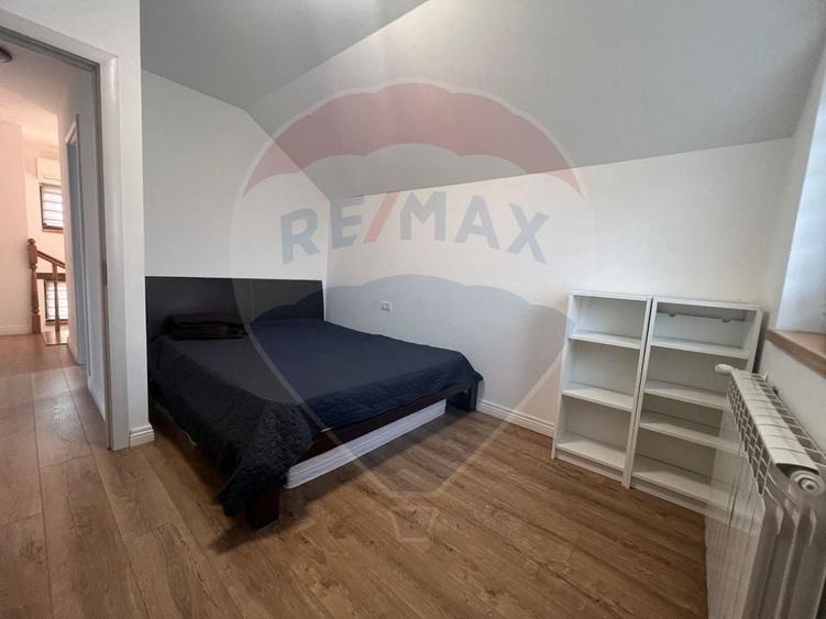Casă individuală cu 4 camere cu Teren 334 Mp în Bucium