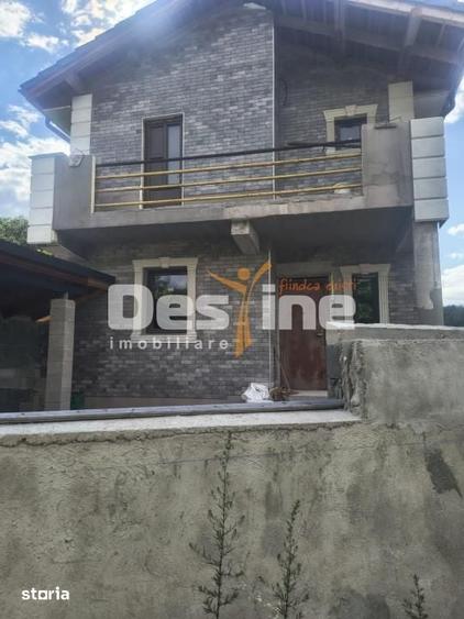 Casă cu 5 camere cu Teren 200 Mp în Teliucu Inferior