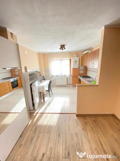 Apartament cu 2 camere semidecomandat în Micălaca