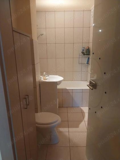 Apartament cu 3 camere în Polivalentă