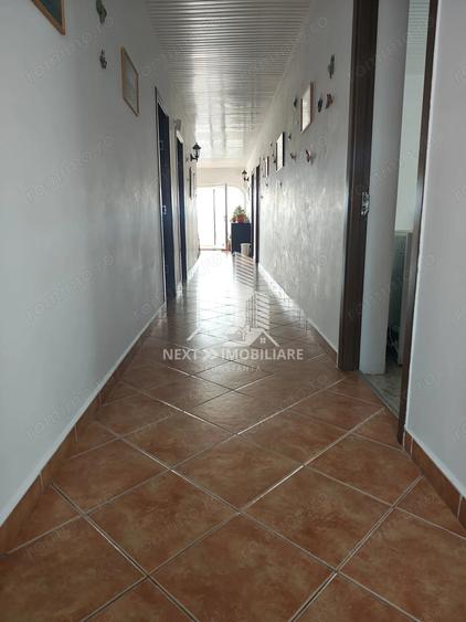 Casă cu Canalizare în Central