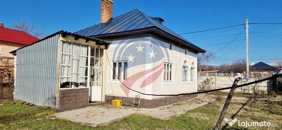 Casă cu 3 camere cu Teren 7952 Mp în Brădești