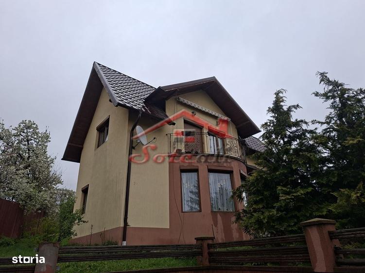 Casă cu 4 camere în Ghioșești