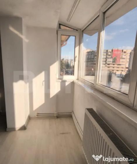 Apartament cu 4 camere decomandat în Burdujeni