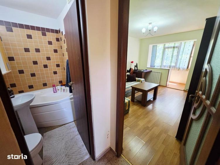 Apartament cu 3 camere decomandat în Baraolt