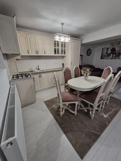 Apartament cu 3 camere decomandat în Mărăști