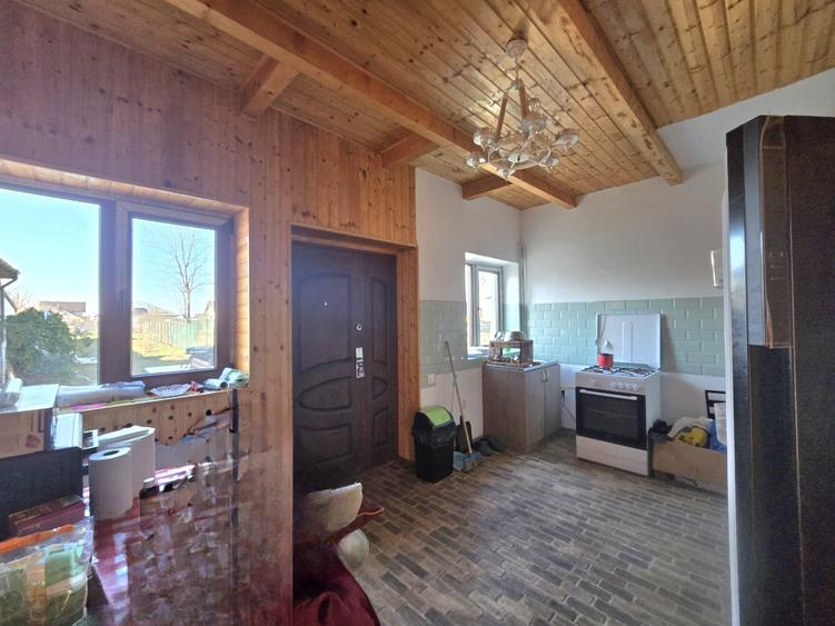 Casă individuală cu 2 camere cu Teren 451 Mp în Cazasu