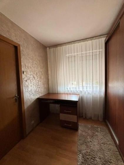 Apartament cu 2 camere, mobilat în Războieni