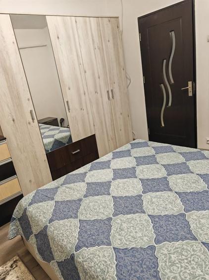 Apartament cu 2 camere decomandat în Păcii