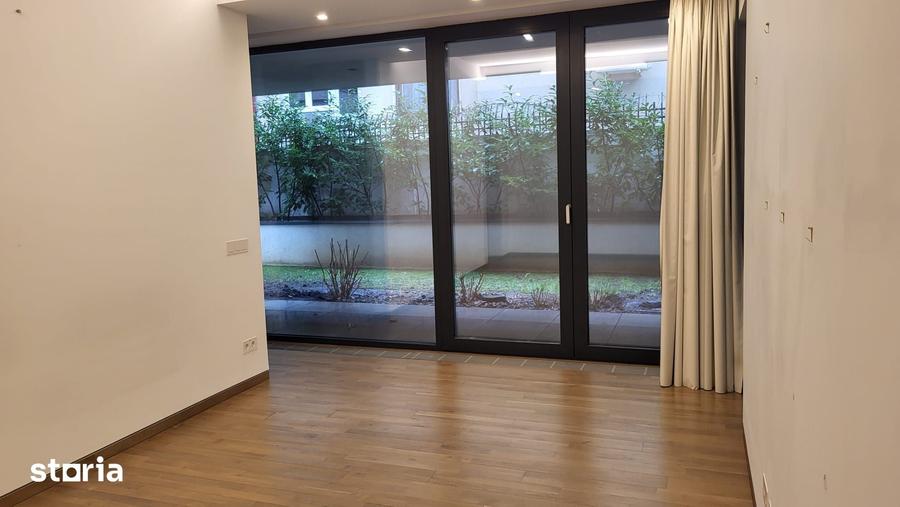 Apartament cu 4 camere în Primăverii