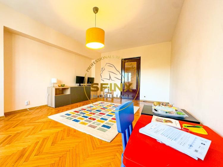 Apartament cu 4 camere decomandat în Dorobanți
