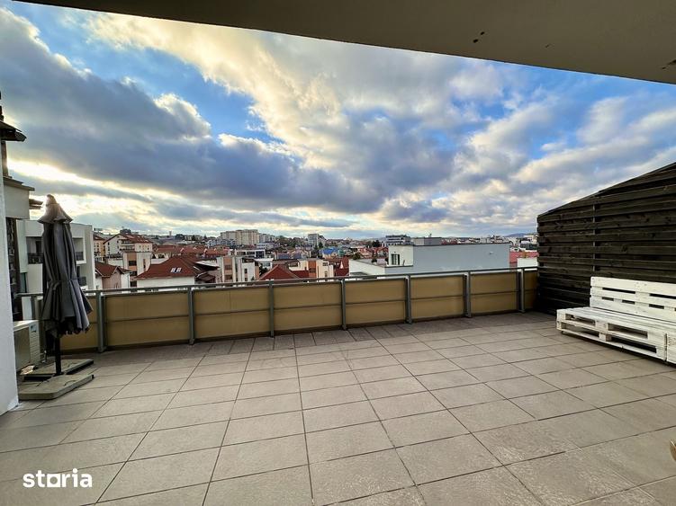 Apartament cu 3 camere în Bună Ziua