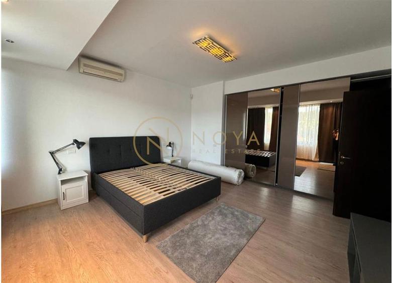 Apartament cu 3 camere decomandat, mobilat în Iancu Nicolae
