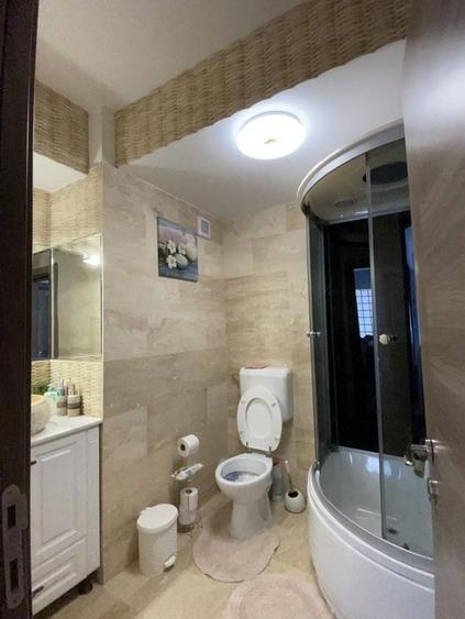 Apartament cu 2 camere semidecomandat în 9 Mai