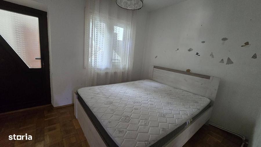 Casă cu 4 camere în Moara de Vânt