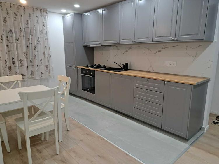 Apartament cu 2 camere decomandat în Florești
