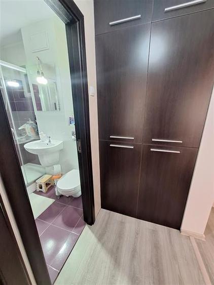 Apartament cu 3 camere decomandat în Milcov