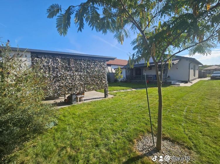 Casă cu 4 camere în Iosia
