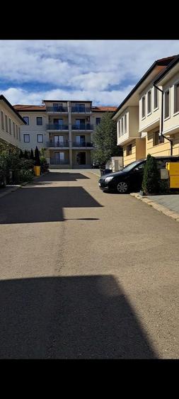 Apartament cu 3 camere decomandat în Păcurari