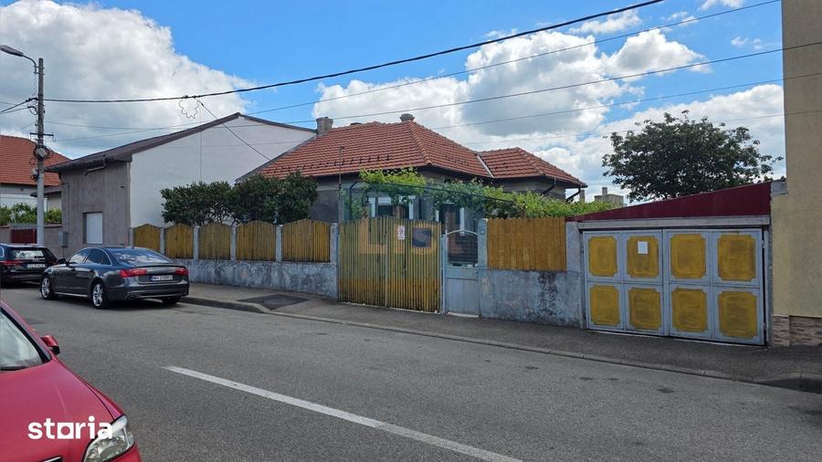 Casă cu 5 camere cu Teren 653 Mp în Central