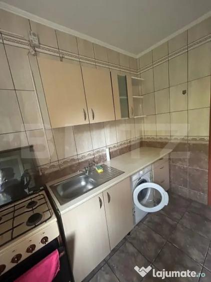 Apartament cu 2 camere semidecomandat în Aleea Trandafirilor