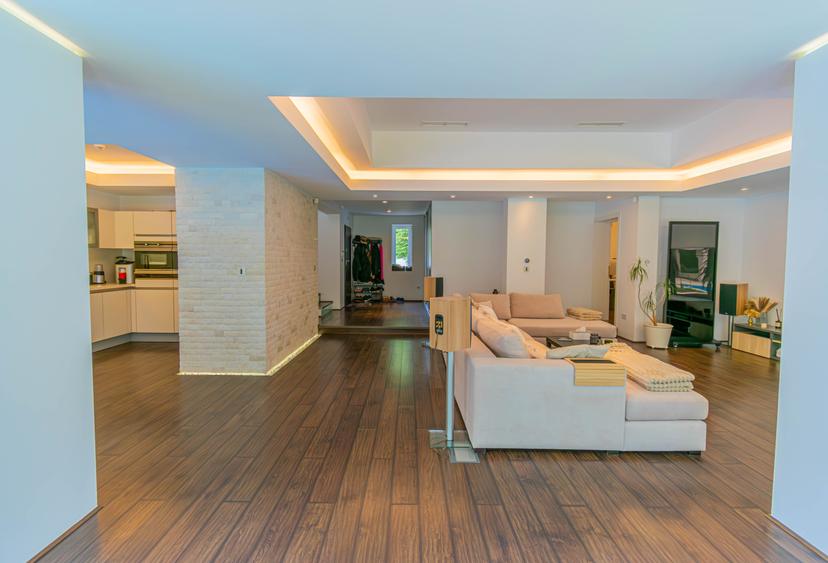 Casă individuală cu 5 camere cu Piscina în Corbeanca